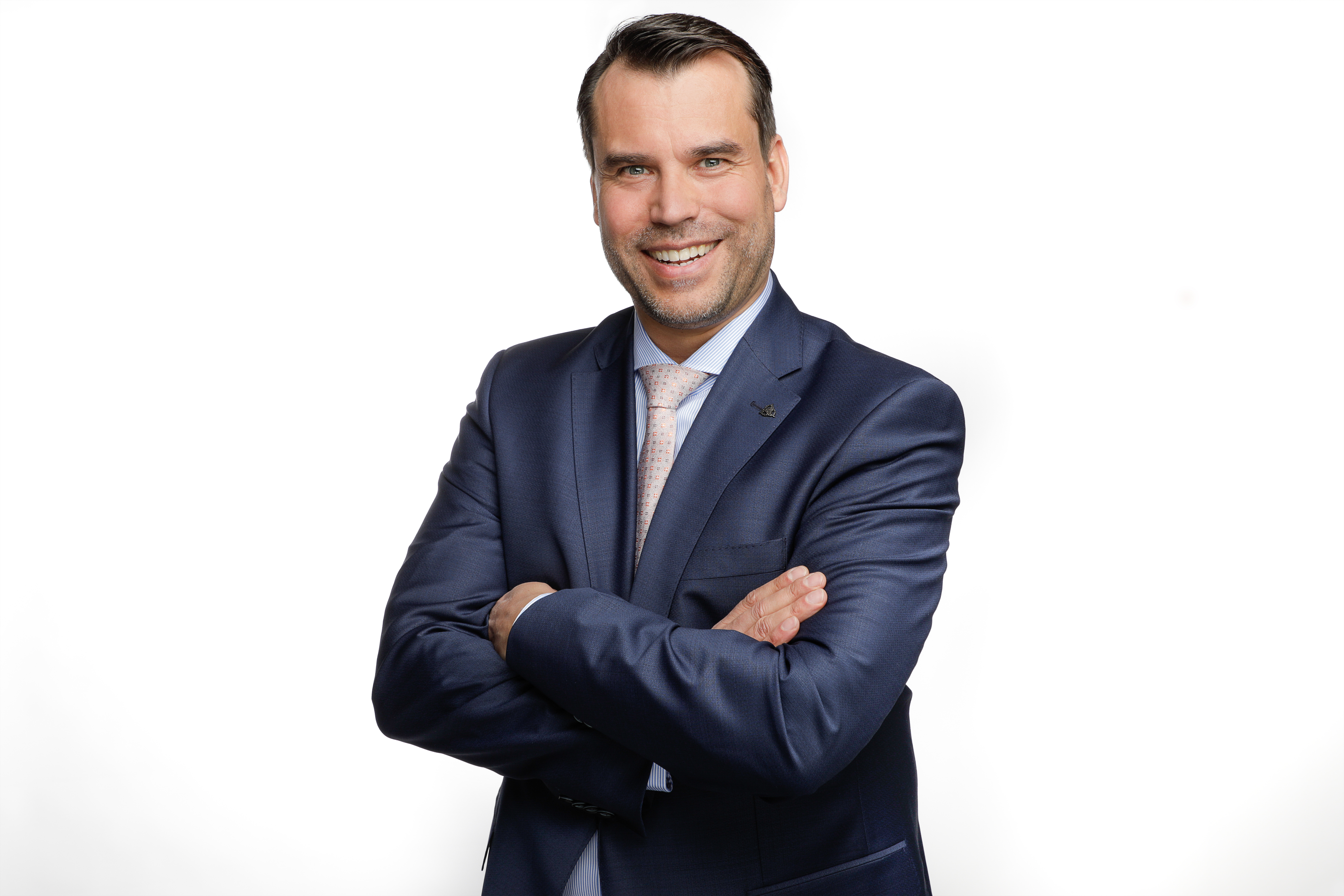 Avison Young: Philipp Fabian als neuer Executive Director verantwortlich für Data Management