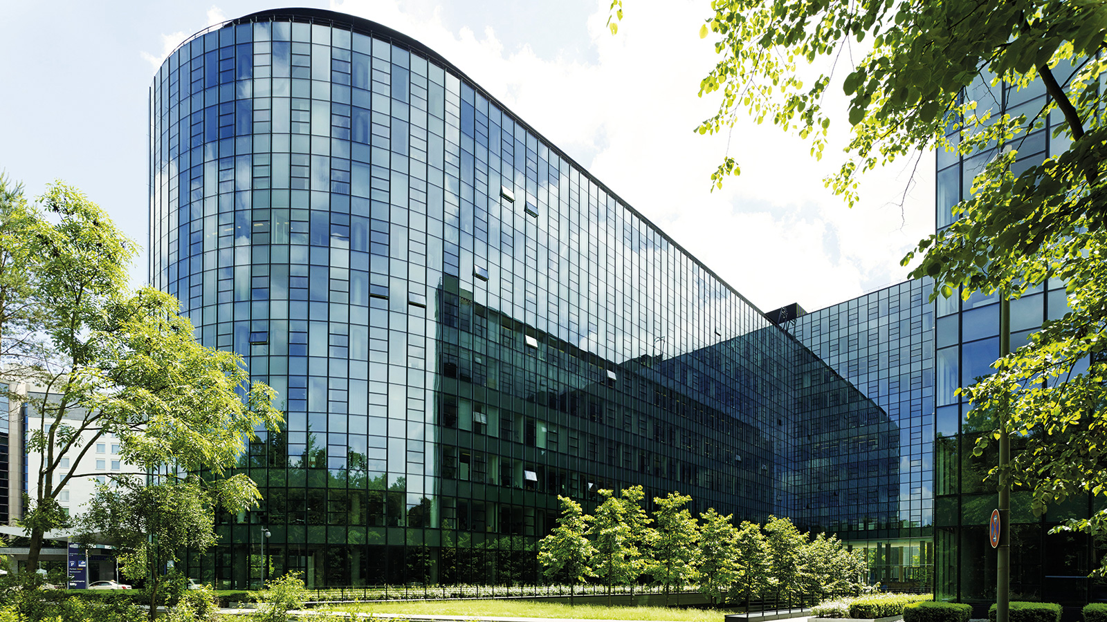 Auf Vermittlung von Avison Young:
Media Frankfurt GmbH verlängert Mietvertrag im „Main Airport Center“