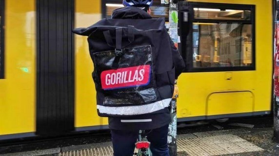 “Gorillas” in Altona